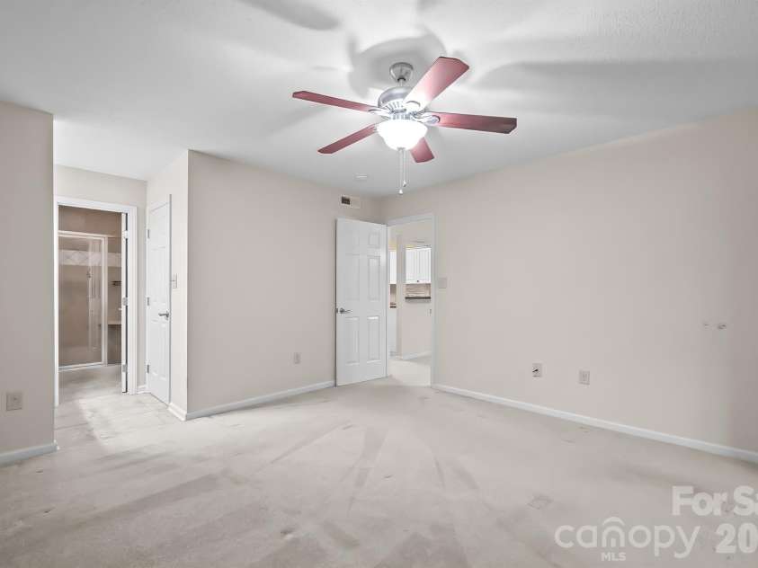 7331 Winery Lane, Charlotte, NC 28227.  MLS# CAR4345959, YatesRealty ID 4221. 