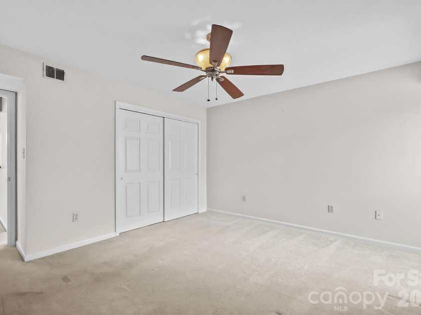 7331 Winery Lane, Charlotte, NC 28227.  MLS# CAR4345959, YatesRealty ID 4221. 