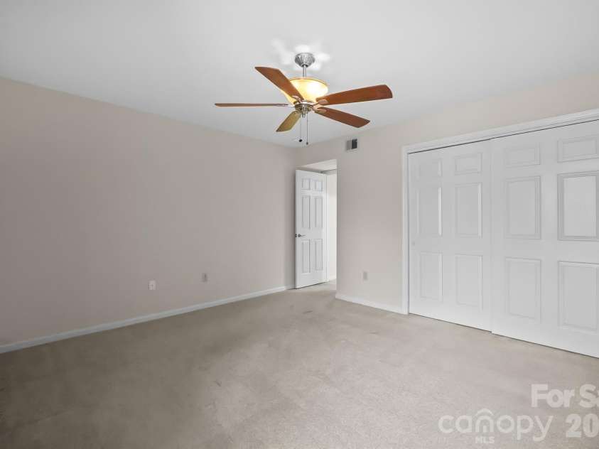 7331 Winery Lane, Charlotte, NC 28227.  MLS# CAR4345959, YatesRealty ID 4221. 