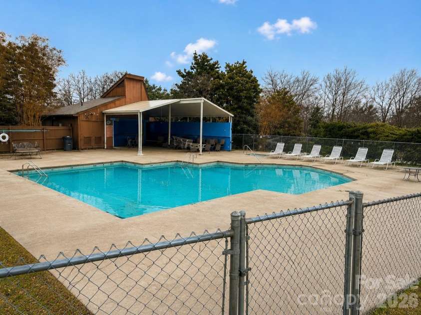 7331 Winery Lane, Charlotte, NC 28227.  MLS# CAR4345959, YatesRealty ID 4221. 