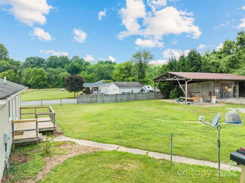 9306 Montford Cove Road, Marion, NC 28752.  MLS# CAR4153897, YatesRealty ID 4221. 