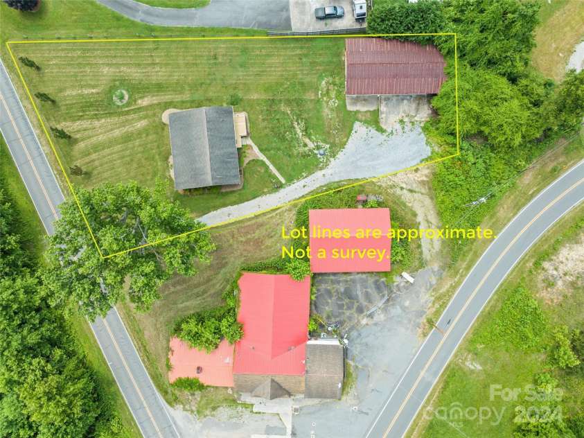 9306 Montford Cove Road, Marion, NC 28752.  MLS# CAR4153897, YatesRealty ID 4221. 