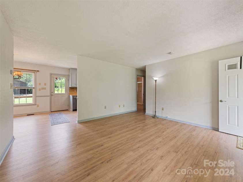 9306 Montford Cove Road, Marion, NC 28752.  MLS# CAR4153897, YatesRealty ID 4221. 