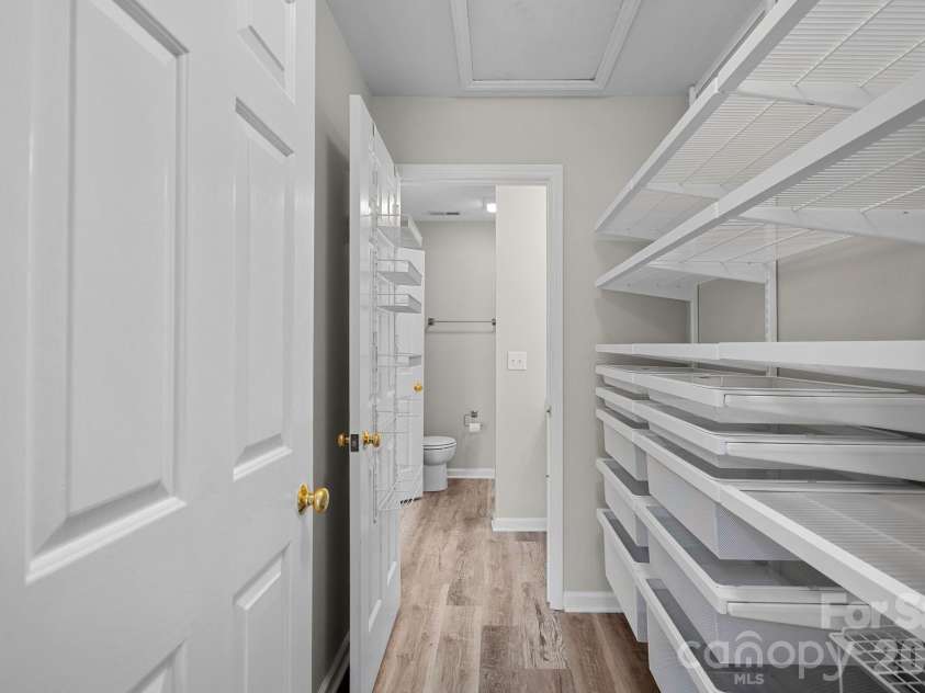 8700 Baraka Place, Waxhaw, NC 28173.  MLS# CAR4409735, YatesRealty ID 42210. 