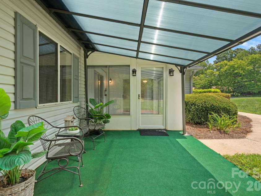 8700 Baraka Place, Waxhaw, NC 28173.  MLS# CAR4409735, YatesRealty ID 42210. 