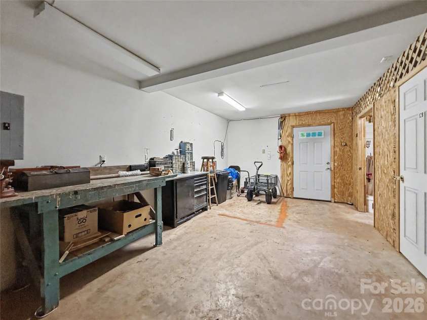 8700 Baraka Place, Waxhaw, NC 28173.  MLS# CAR4409735, YatesRealty ID 42210. 