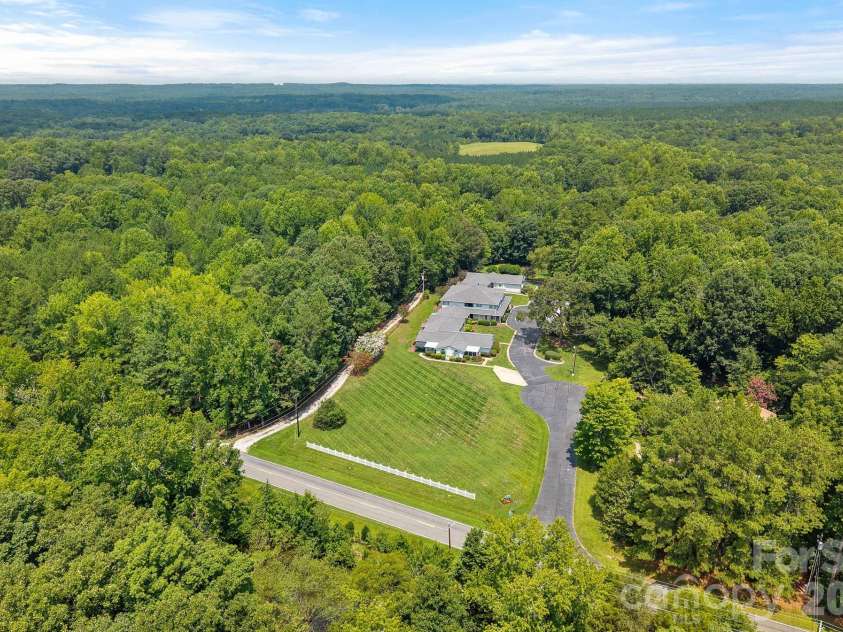 8700 Baraka Place, Waxhaw, NC 28173.  MLS# CAR4409735, YatesRealty ID 42210. 