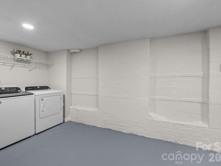 801 Davenport Street, Charlotte, NC 28208.  MLS# CAR4410272, YatesRealty ID 42212. Laundry/Workshop