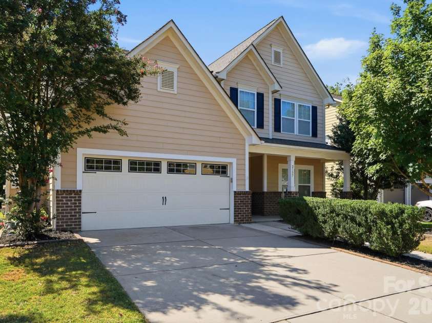 2157 Bluebell Way, Tega Cay, SC 29708.  MLS# CAR4405848, YatesRealty ID 42213. 