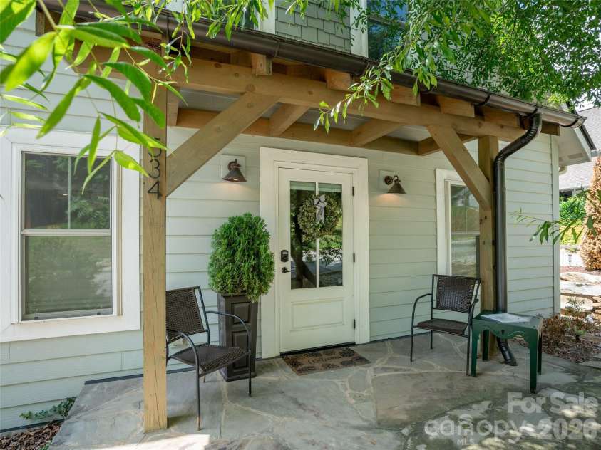 534 Fisher Road, Brevard, NC 28712.  MLS# CAR4402172, YatesRealty ID 42214. 