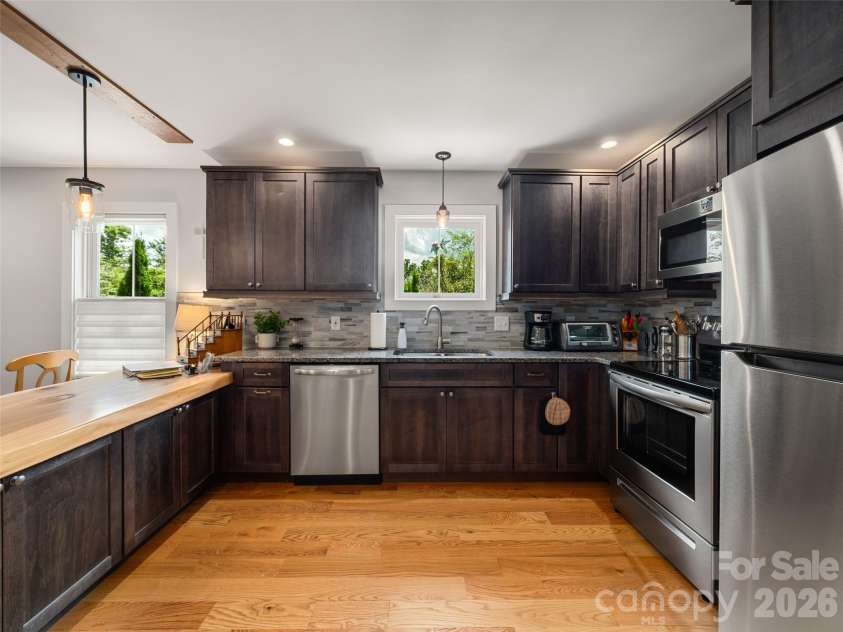 534 Fisher Road, Brevard, NC 28712.  MLS# CAR4402172, YatesRealty ID 42214. 