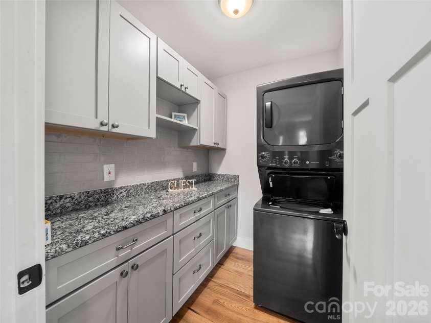 534 Fisher Road, Brevard, NC 28712.  MLS# CAR4402172, YatesRealty ID 42214. 
