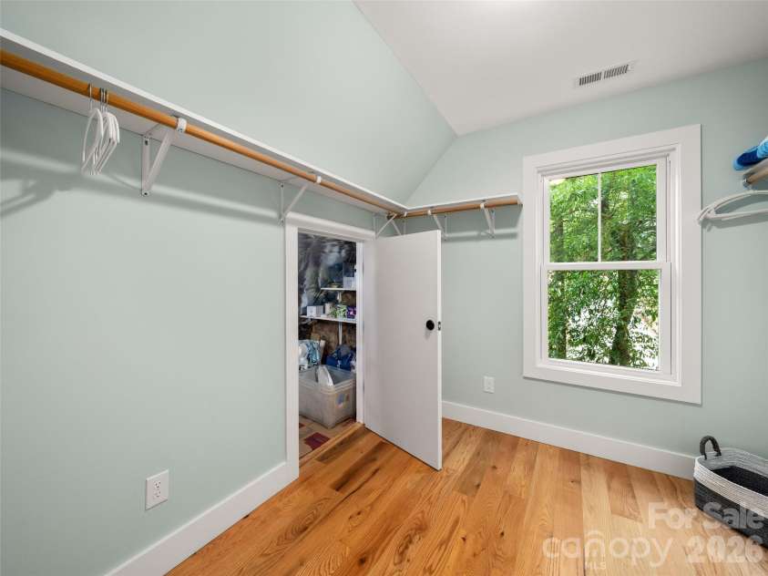 534 Fisher Road, Brevard, NC 28712.  MLS# CAR4402172, YatesRealty ID 42214. 