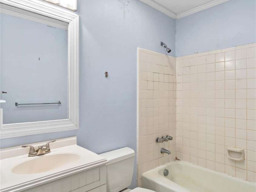 603 Colonial Drive, Statesville, NC 28625.  MLS# CAR4408153, YatesRealty ID 42215. 