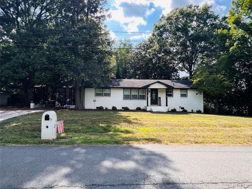 114 Chaney Street, Wingate, NC 28174.  MLS# CAR4406986, YatesRealty ID 42216. 