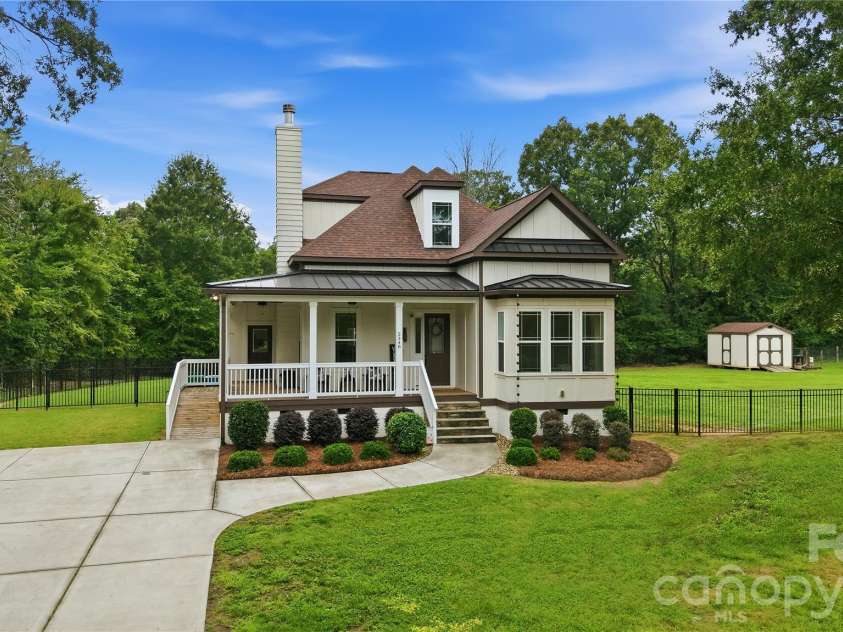 2348 Oak Grove Circle, Midland, NC 28107.  MLS# CAR4411494, YatesRealty ID 42219. 