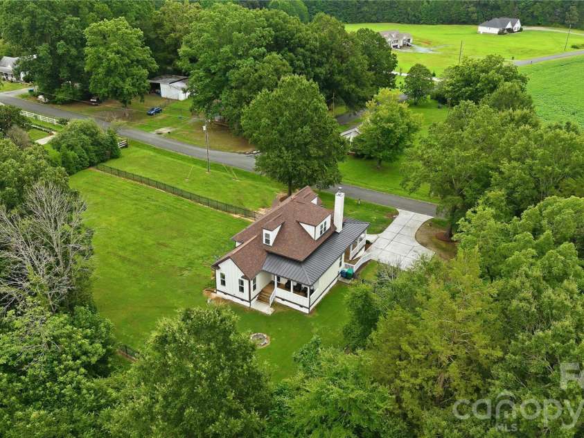 2348 Oak Grove Circle, Midland, NC 28107.  MLS# CAR4411494, YatesRealty ID 42219. 