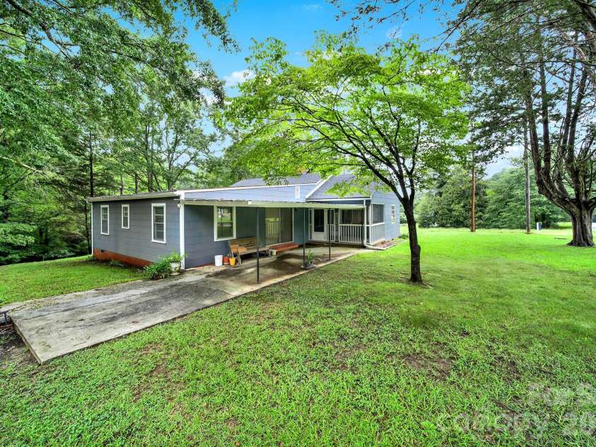1448 Converse Street, Lancaster, SC 29720.  MLS# CAR4411058, YatesRealty ID 42220. 