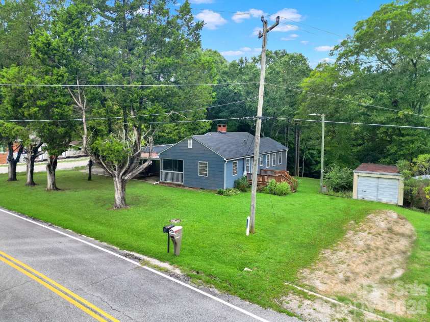 1448 Converse Street, Lancaster, SC 29720.  MLS# CAR4411058, YatesRealty ID 42220. 