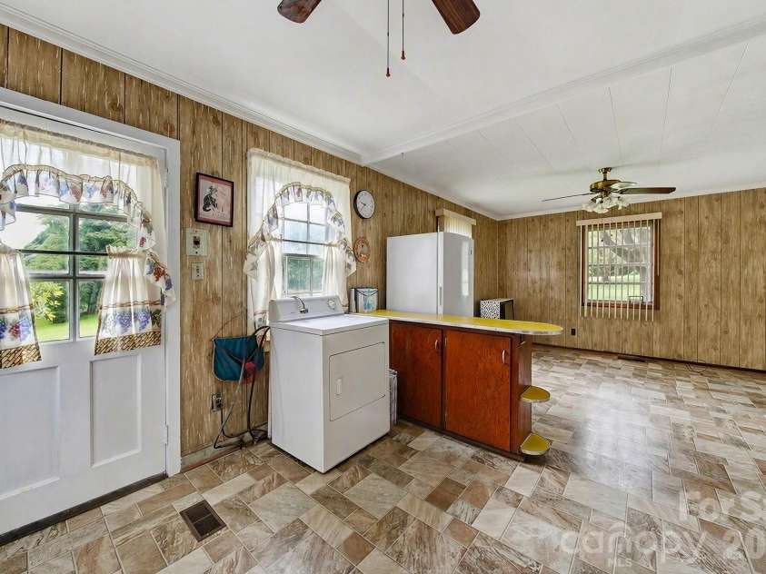 1448 Converse Street, Lancaster, SC 29720.  MLS# CAR4411058, YatesRealty ID 42220. 
