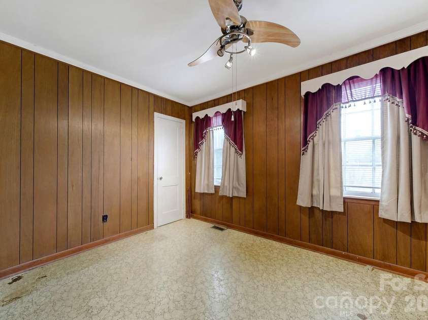 1448 Converse Street, Lancaster, SC 29720.  MLS# CAR4411058, YatesRealty ID 42220. 