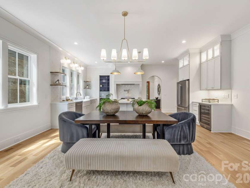 4409 Castleton Road, Charlotte, NC 28211.  MLS# CAR4394989, YatesRealty ID 42221. 