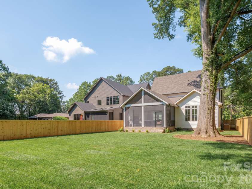 4409 Castleton Road, Charlotte, NC 28211.  MLS# CAR4394989, YatesRealty ID 42221. 