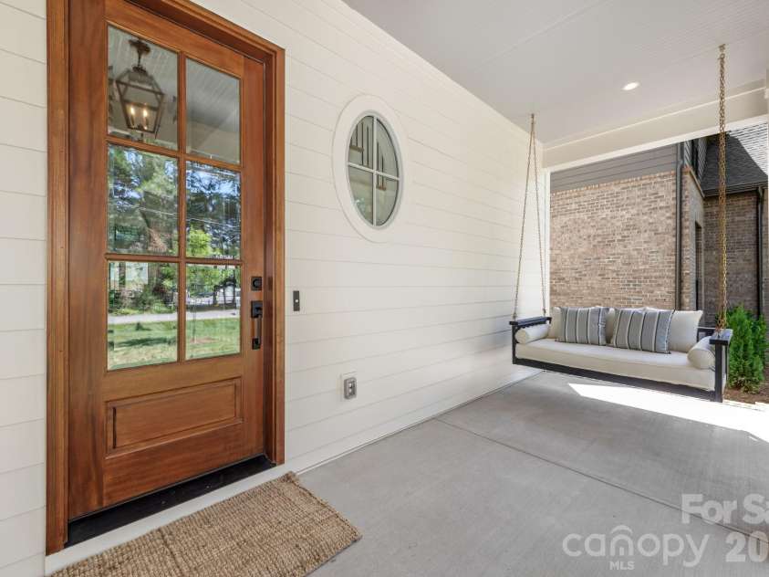 4409 Castleton Road, Charlotte, NC 28211.  MLS# CAR4394989, YatesRealty ID 42221. Front porch