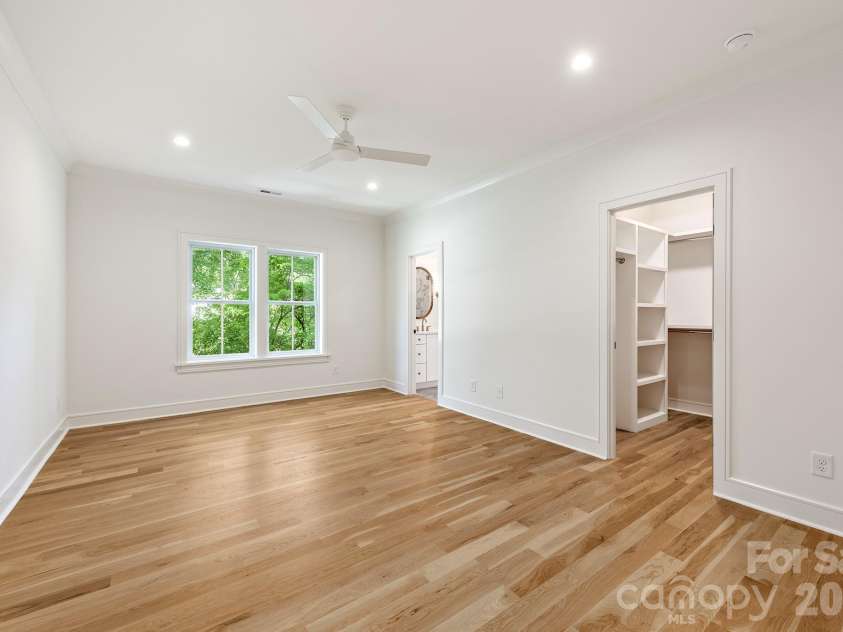 4409 Castleton Road, Charlotte, NC 28211.  MLS# CAR4394989, YatesRealty ID 42221. Upper bedroom