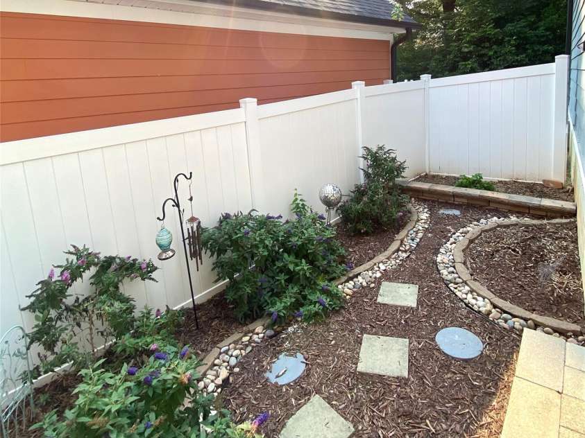 3110 Bellwood Place, Kannapolis, NC 28081.  MLS# CAR4407243, YatesRealty ID 42222. Side yard
