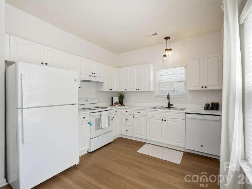 676 Continental Drive, Concord, NC 28025.  MLS# CAR4405169, YatesRealty ID 42223. 