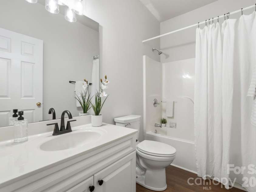 676 Continental Drive, Concord, NC 28025.  MLS# CAR4405169, YatesRealty ID 42223. 
