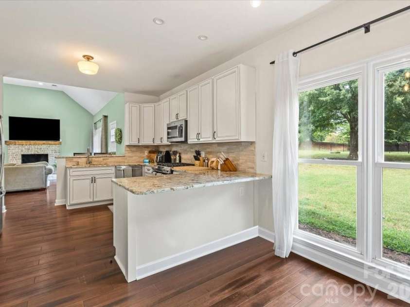 123 Southhaven Drive, Mooresville, NC 28117.  MLS# CAR4408328, YatesRealty ID 42224. 