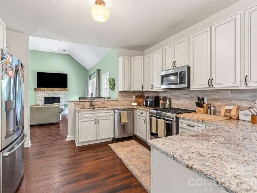 123 Southhaven Drive, Mooresville, NC 28117.  MLS# CAR4408328, YatesRealty ID 42224. 