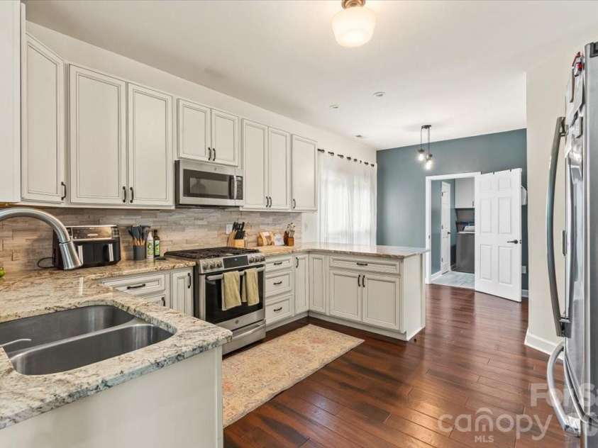 123 Southhaven Drive, Mooresville, NC 28117.  MLS# CAR4408328, YatesRealty ID 42224. 