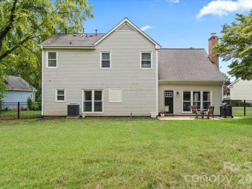 123 Southhaven Drive, Mooresville, NC 28117.  MLS# CAR4408328, YatesRealty ID 42224. 