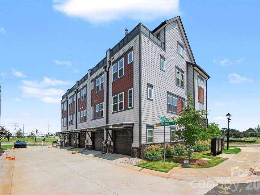 1607 Polk Street, Charlotte, NC 28206.  MLS# CAR4404175, YatesRealty ID 42227. Exterior Rear