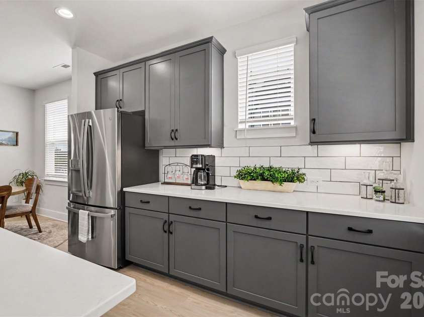 1607 Polk Street, Charlotte, NC 28206.  MLS# CAR4404175, YatesRealty ID 42227. Second Floor Kitchen 3