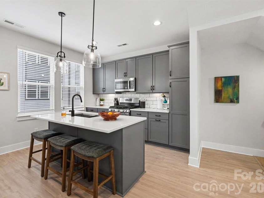 1607 Polk Street, Charlotte, NC 28206.  MLS# CAR4404175, YatesRealty ID 42227. Second Floor Kitchen 4