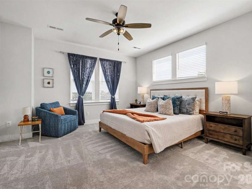 1607 Polk Street, Charlotte, NC 28206.  MLS# CAR4404175, YatesRealty ID 42227. Third Floor Primary Bedroom