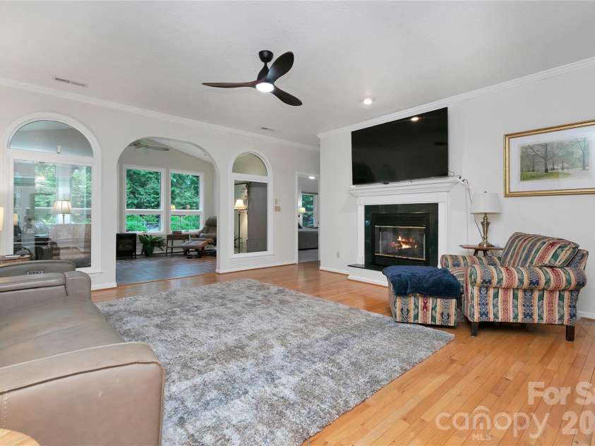 67 Autumn Glen Court, Brevard, NC 28712.  MLS# CAR4406977, YatesRealty ID 42228. 