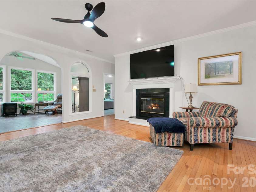 67 Autumn Glen Court, Brevard, NC 28712.  MLS# CAR4406977, YatesRealty ID 42228. 