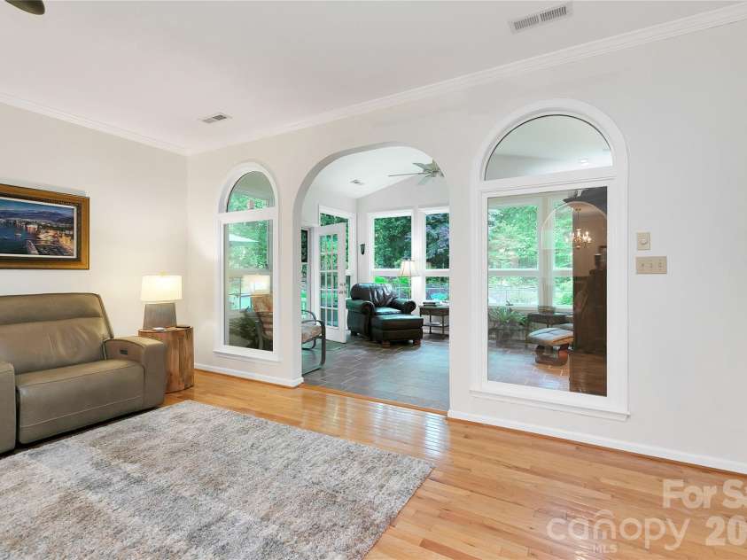 67 Autumn Glen Court, Brevard, NC 28712.  MLS# CAR4406977, YatesRealty ID 42228. 