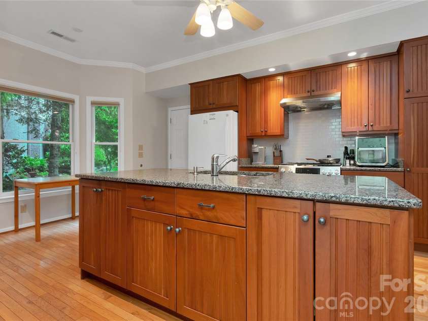 67 Autumn Glen Court, Brevard, NC 28712.  MLS# CAR4406977, YatesRealty ID 42228. 
