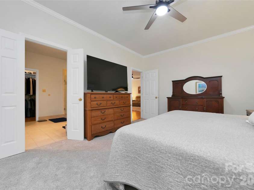 67 Autumn Glen Court, Brevard, NC 28712.  MLS# CAR4406977, YatesRealty ID 42228. 