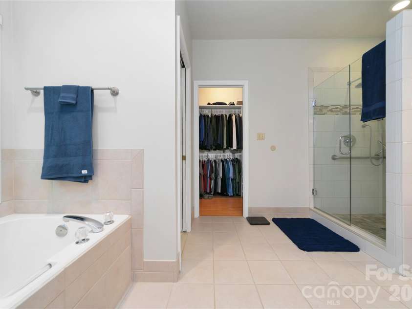 67 Autumn Glen Court, Brevard, NC 28712.  MLS# CAR4406977, YatesRealty ID 42228. 