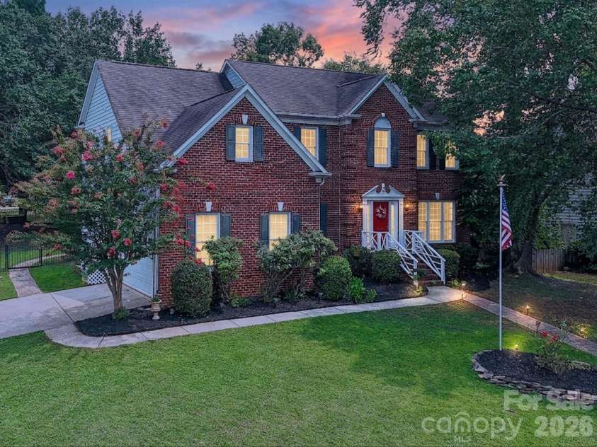 2805 Peverell Lane, Charlotte, NC 28270.  MLS# CAR4409293, YatesRealty ID 42229. 