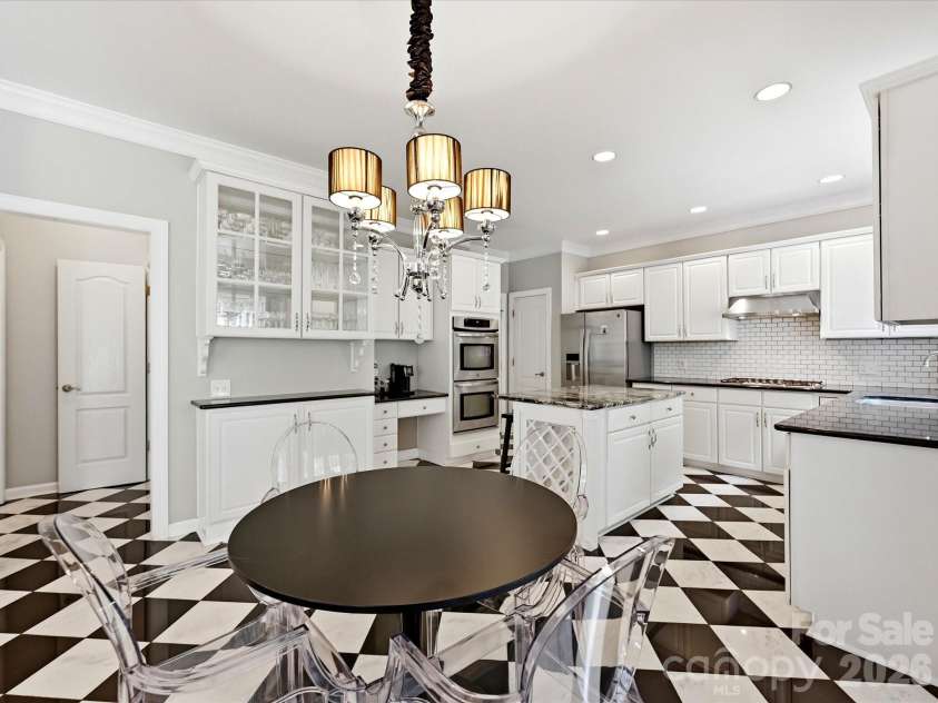 2805 Peverell Lane, Charlotte, NC 28270.  MLS# CAR4409293, YatesRealty ID 42229. 