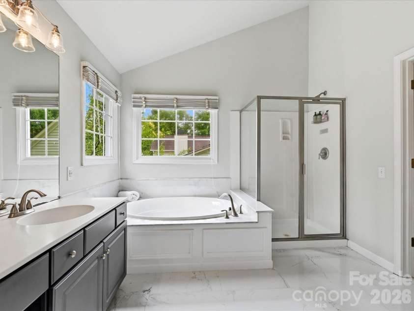 2805 Peverell Lane, Charlotte, NC 28270.  MLS# CAR4409293, YatesRealty ID 42229. 