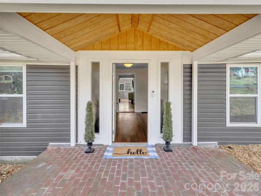 43 Melton Road, Candler, NC 28715.  MLS# CAR4354536, YatesRealty ID 4223. 